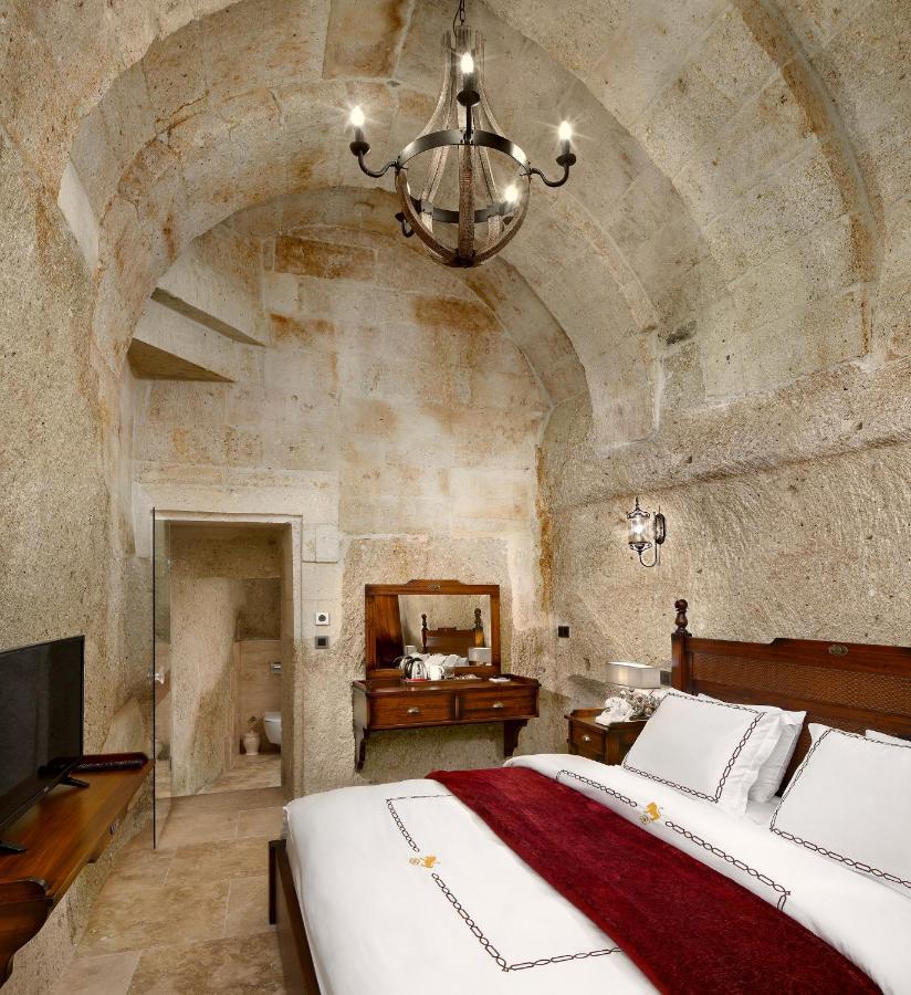 Seraphim Cave Suites & Spa Ürgüp Bagian luar foto